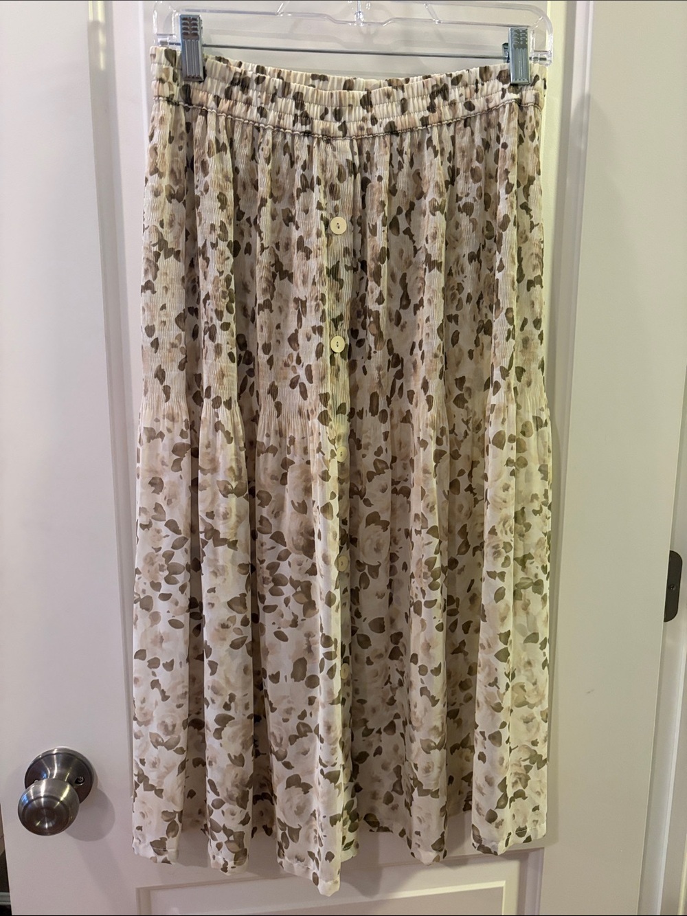 Womens Cream Floral Button-Front Midi Skirt